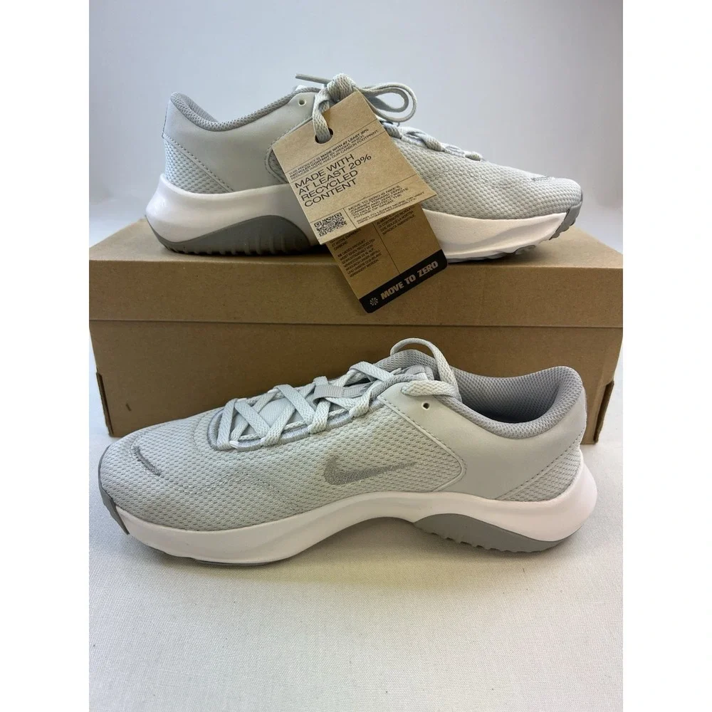 Nike Legend Essential 3 Womens Size 7 Gray Work Out‎ Shoes